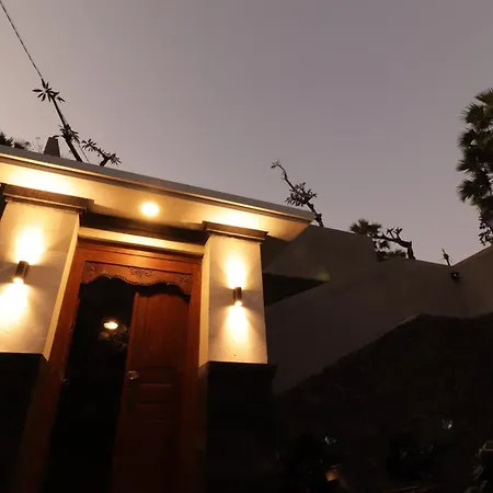 Matan\'Ai Villa